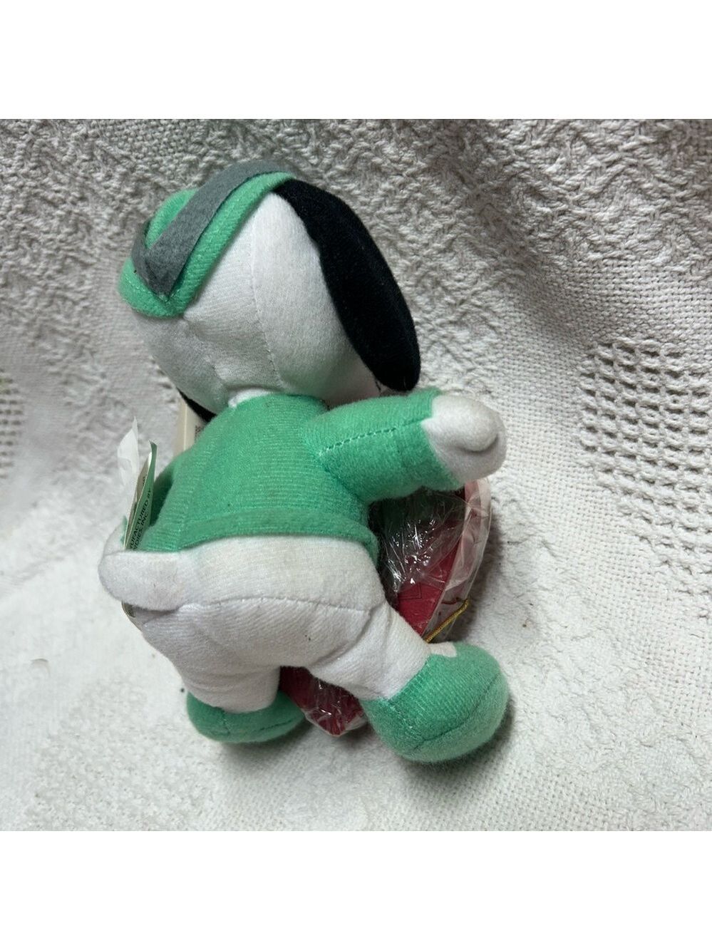 Whitmans Snoopy Doctor Nurse Scrubs Plush Valentines Day Heart - Picture 4 of 8
